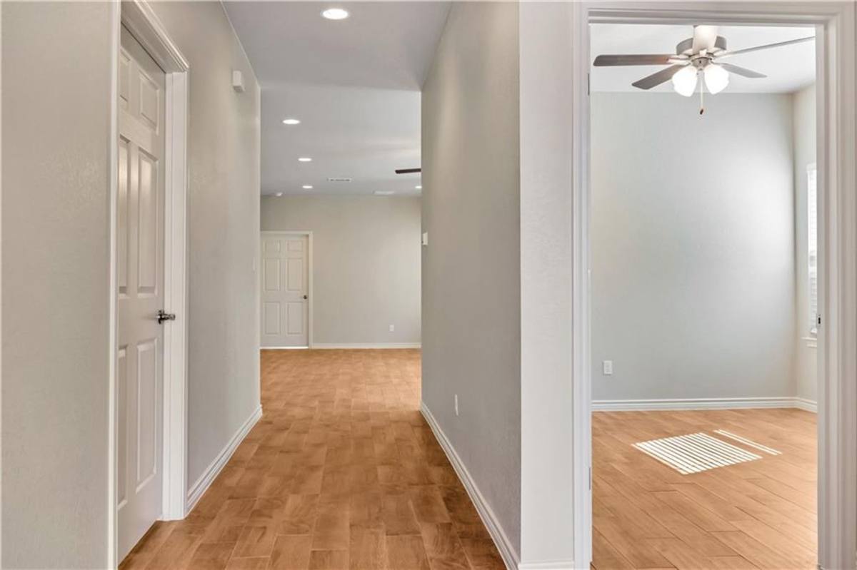 Townhouse for rent at 643 County Rd, Jarrell, TX 76537