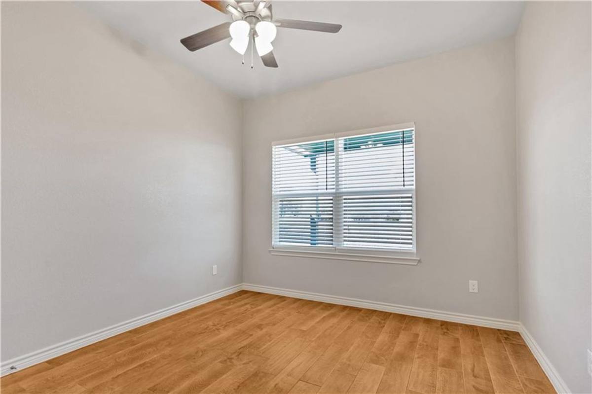 Townhouse for rent at 643 County Rd, Jarrell, TX 76537