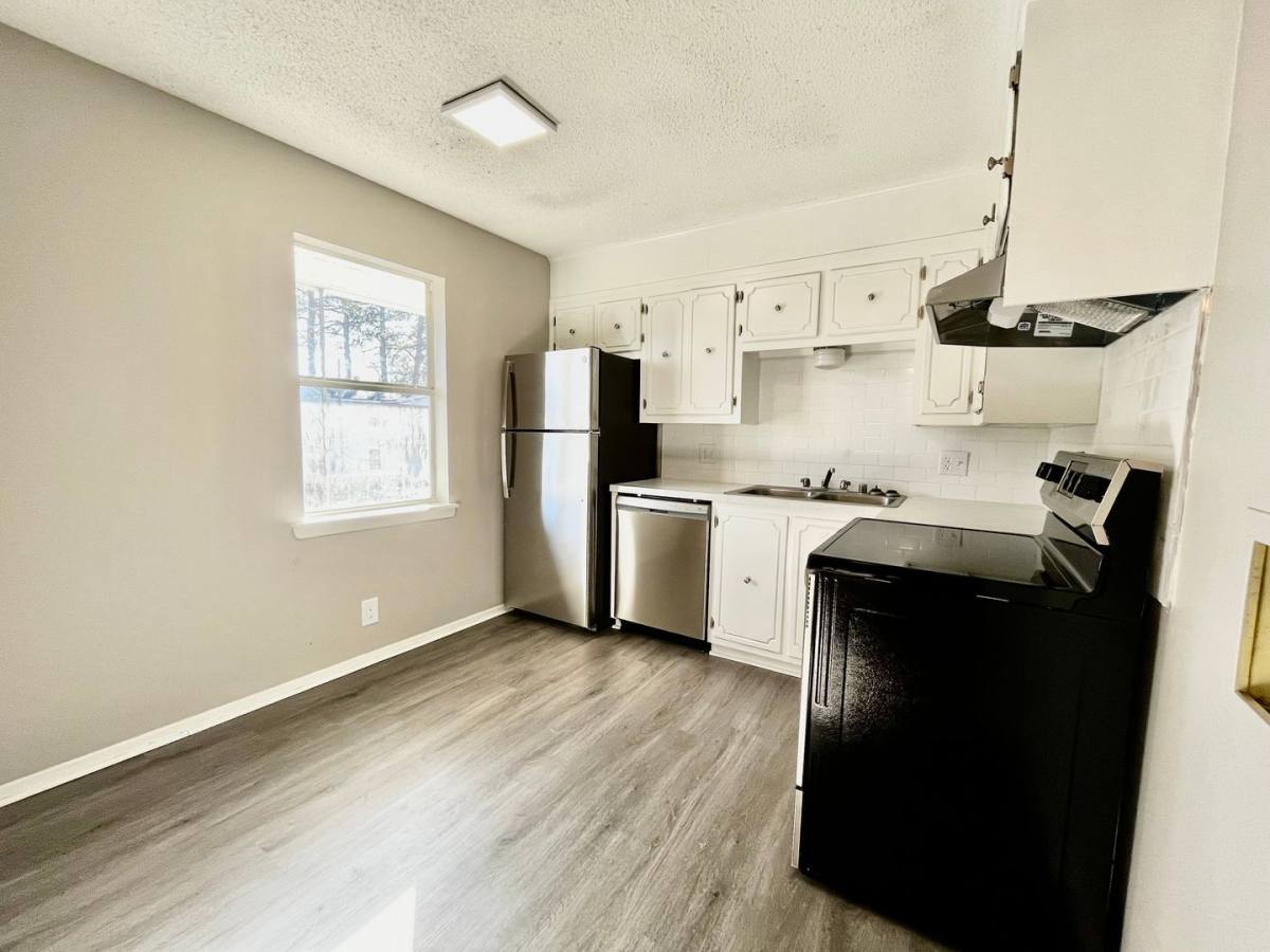 Apartment for rent at 32 Stoneybrook Lane, Searcy, AR 72143