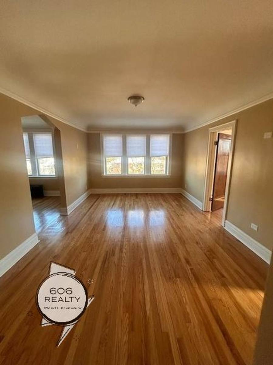 Apartment for rent at 3144 S Harlem Ave, Riverside, IL 60546