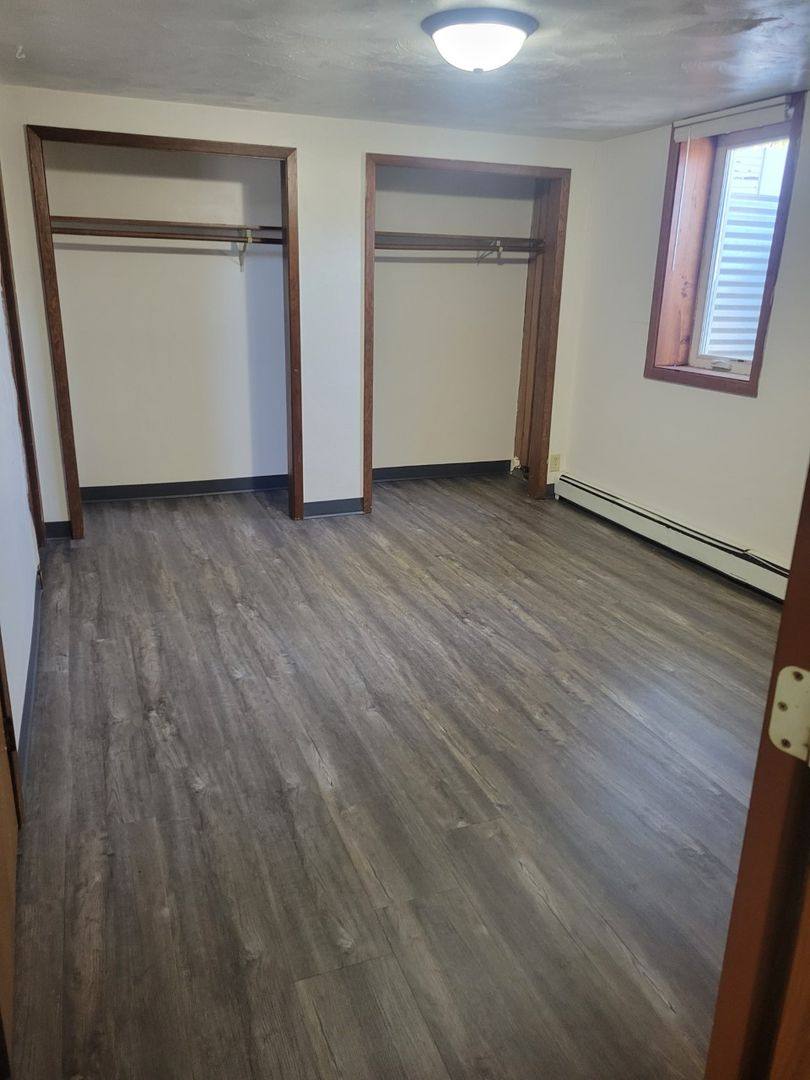 Apartment for rent at 415 6th St N, Wahpeton, ND 58075