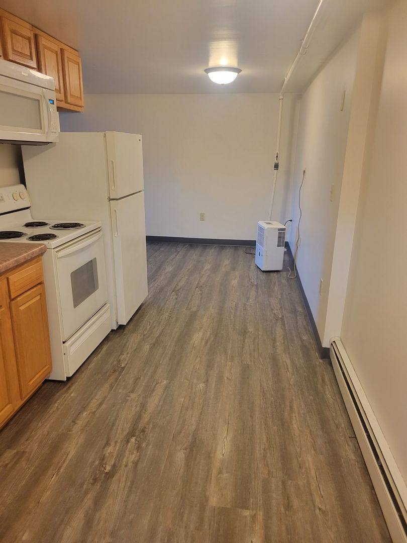 Apartment for rent at 415 6th St N, Wahpeton, ND 58075