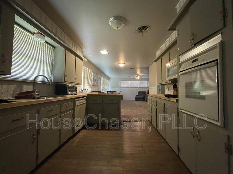House for rent at 4930 17th St, Lubbock, TX 79416