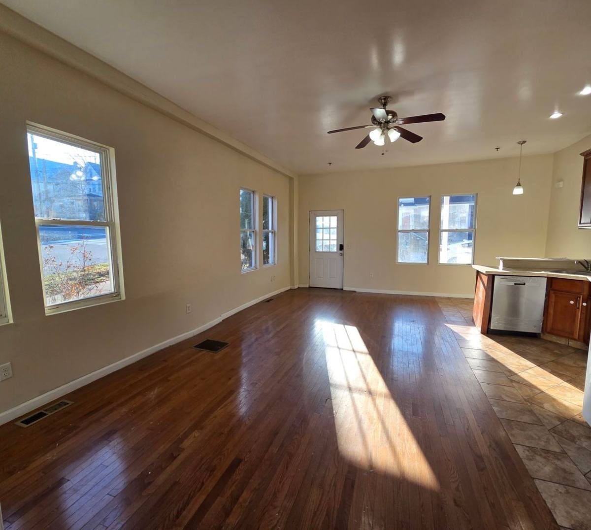Apartment for rent at 545 Prescott Ave, Scranton, PA 18510