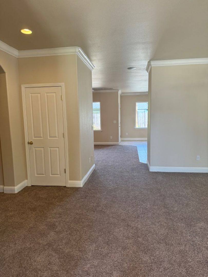 House for rent at 1390 Empress Lane, Redding, CA 96002