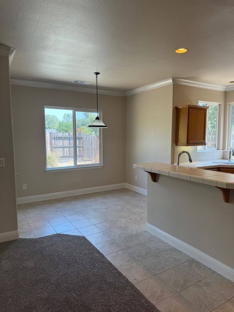 House for rent at 1390 Empress Lane, Redding, CA 96002