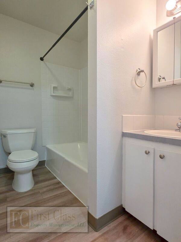 Apartment for rent at 3309 SE 13th Ave #10, Portland, OR 97202