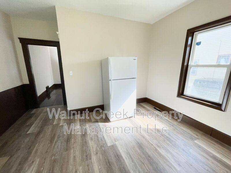 Apartment for rent at 1816 -1818 E 29th St, Lorain, OH 44055