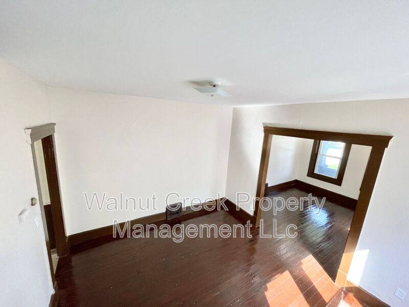 Apartment for rent at 1816 -1818 E 29th St, Lorain, OH 44055