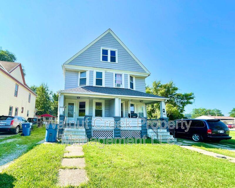 Apartment for rent at 1816 -1818 E 29th St, Lorain, OH 44055