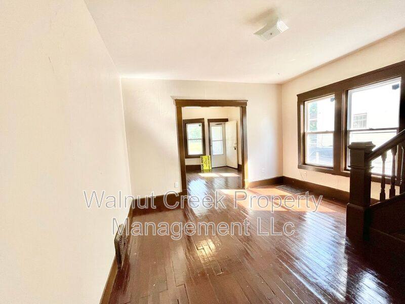 Apartment for rent at 1816 -1818 E 29th St, Lorain, OH 44055