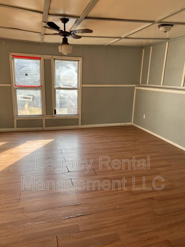 Apartment for rent at 4 Broad St #1B, Beaver Meadows, PA 18216