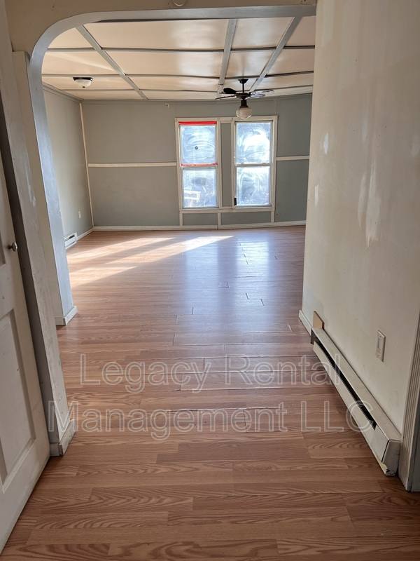 Apartment for rent at 4 Broad St #1B, Beaver Meadows, PA 18216