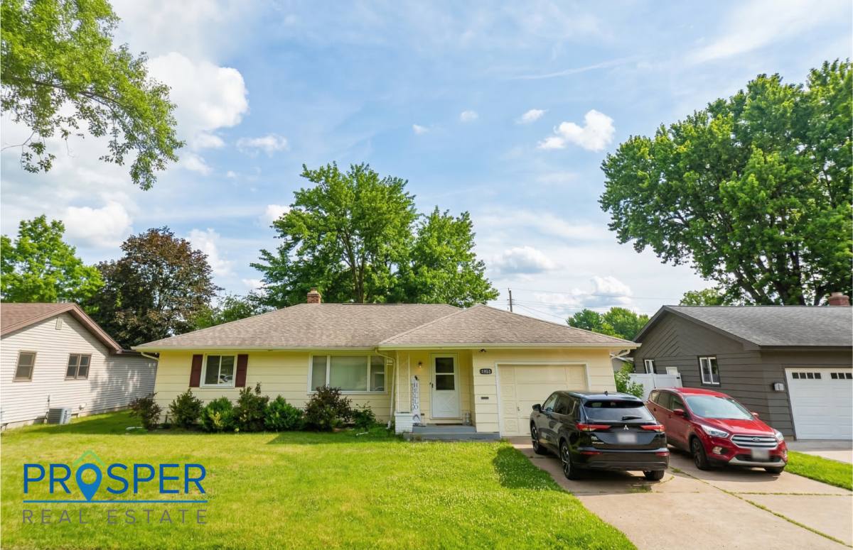 House for rent at 1015 E Lexington Blvd, Eau Claire, WI 54701