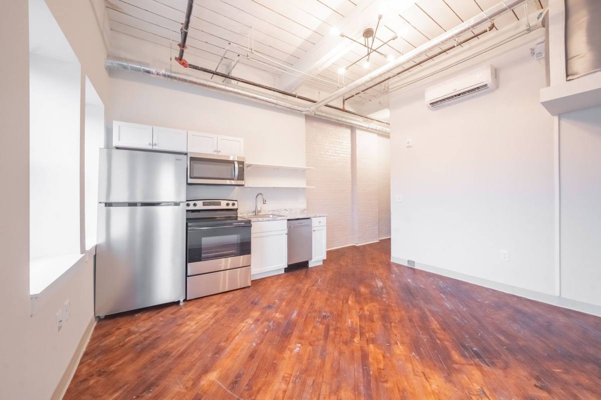 Apartment for rent at 100 S 4th St, Reading, PA 19602