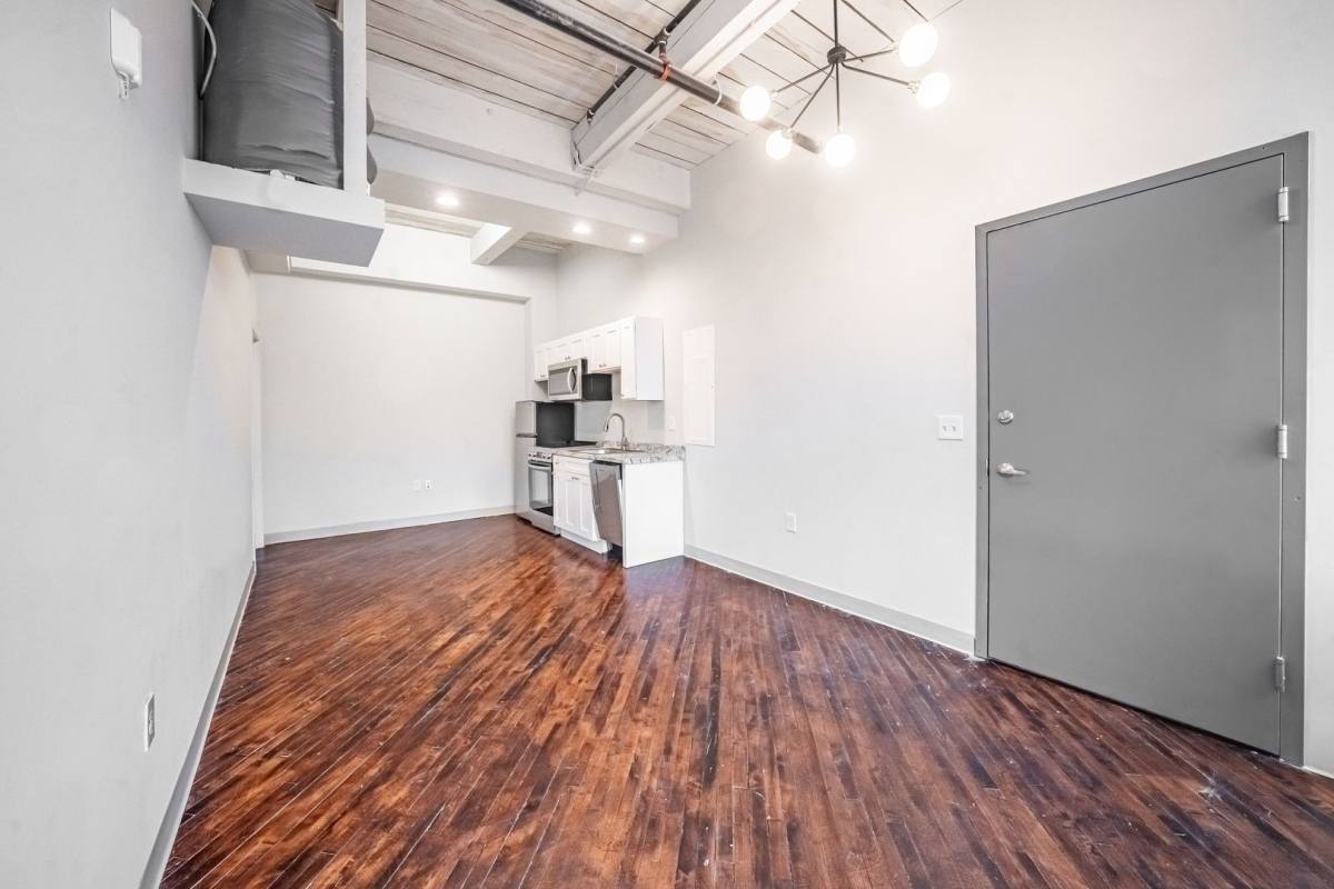 Apartment for rent at 100 S 4th St, Reading, PA 19602