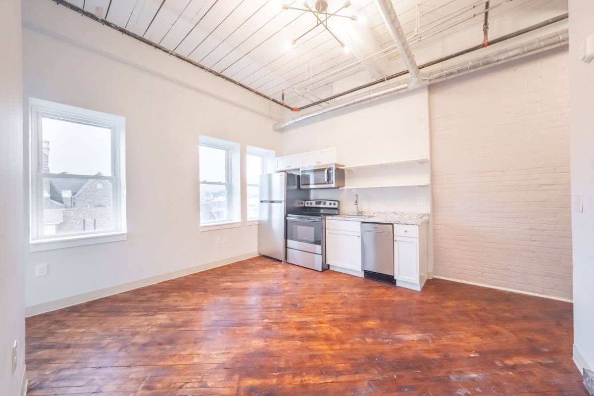 Apartment for rent at 100 S 4th St, Reading, PA 19602