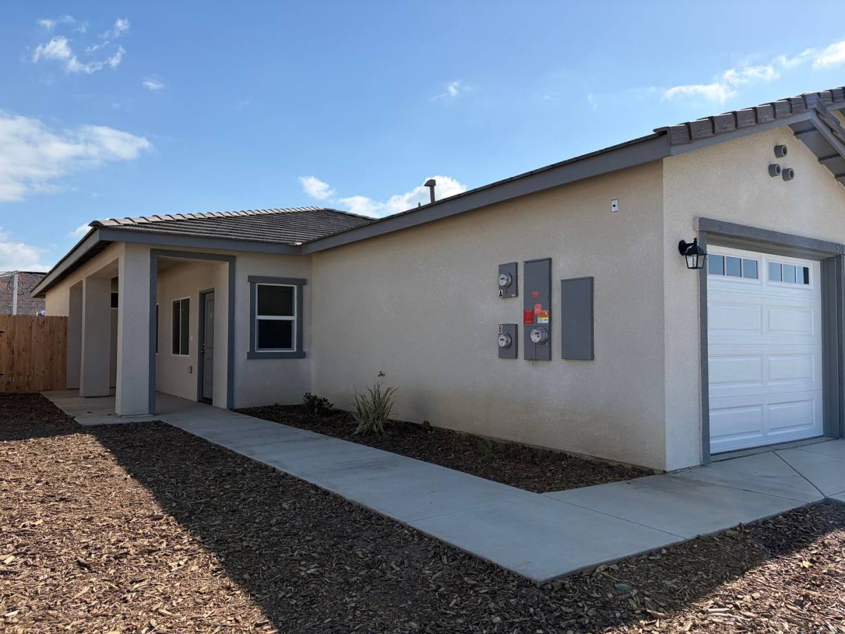 Apartment for rent at 6003 Cougar Trail, Bakersfield, CA 93306