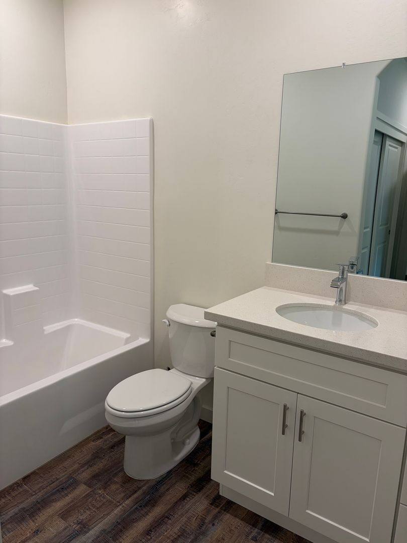 Apartment for rent at 6003 Cougar Trail, Bakersfield, CA 93306