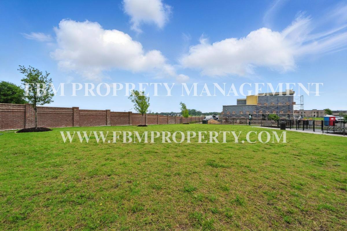 Townhouse for rent at 2128 Layla Dr, Waxahachie, TX 75165