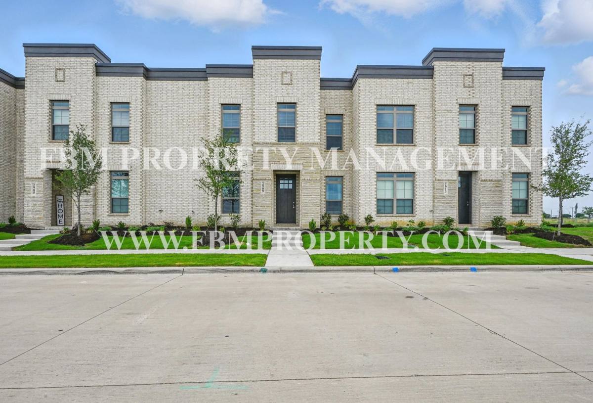 Townhouse for rent at 2128 Layla Dr, Waxahachie, TX 75165