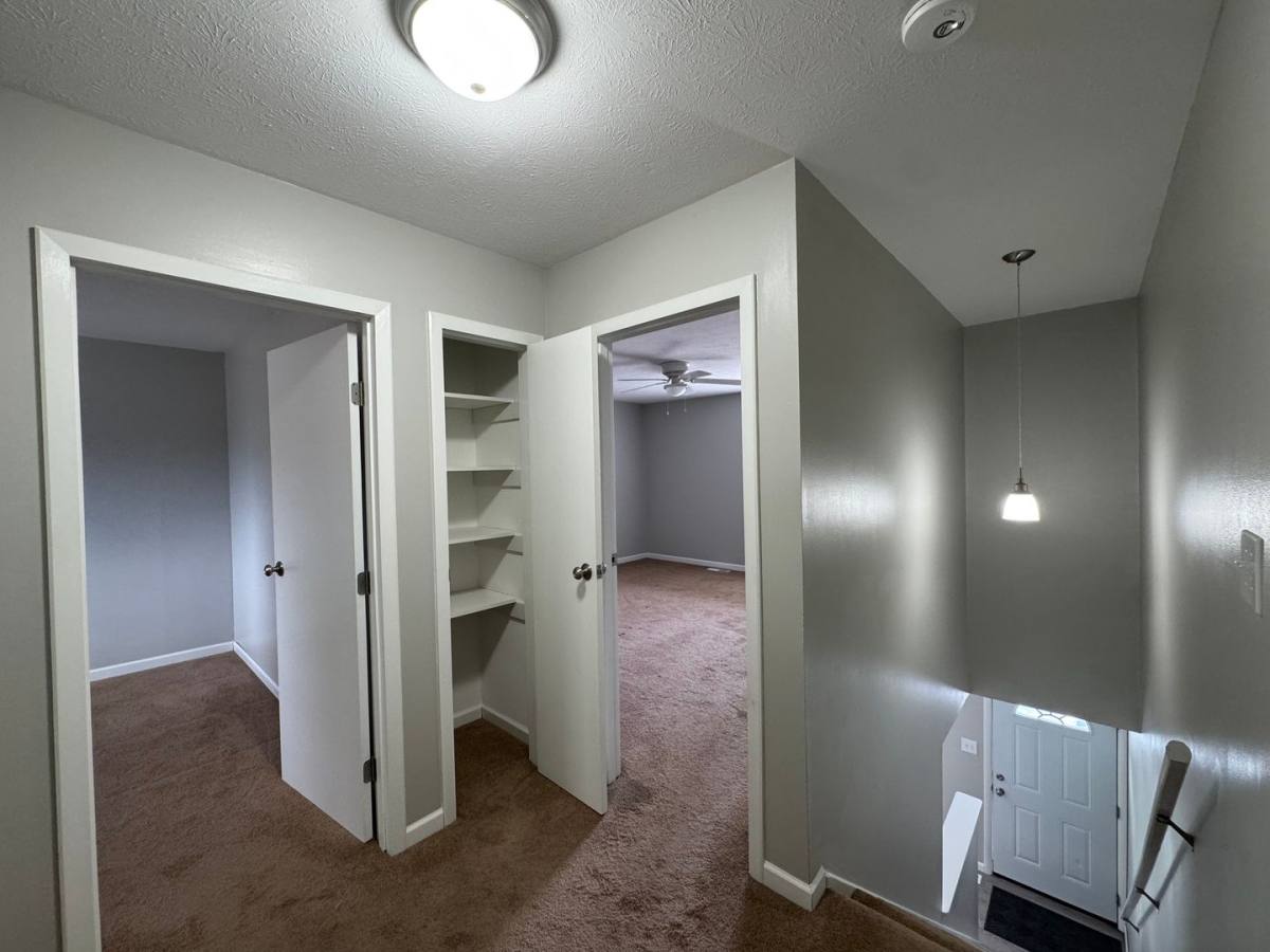 Townhouse for rent at 33 Campbell Dr, Parkersburg, WV 26104