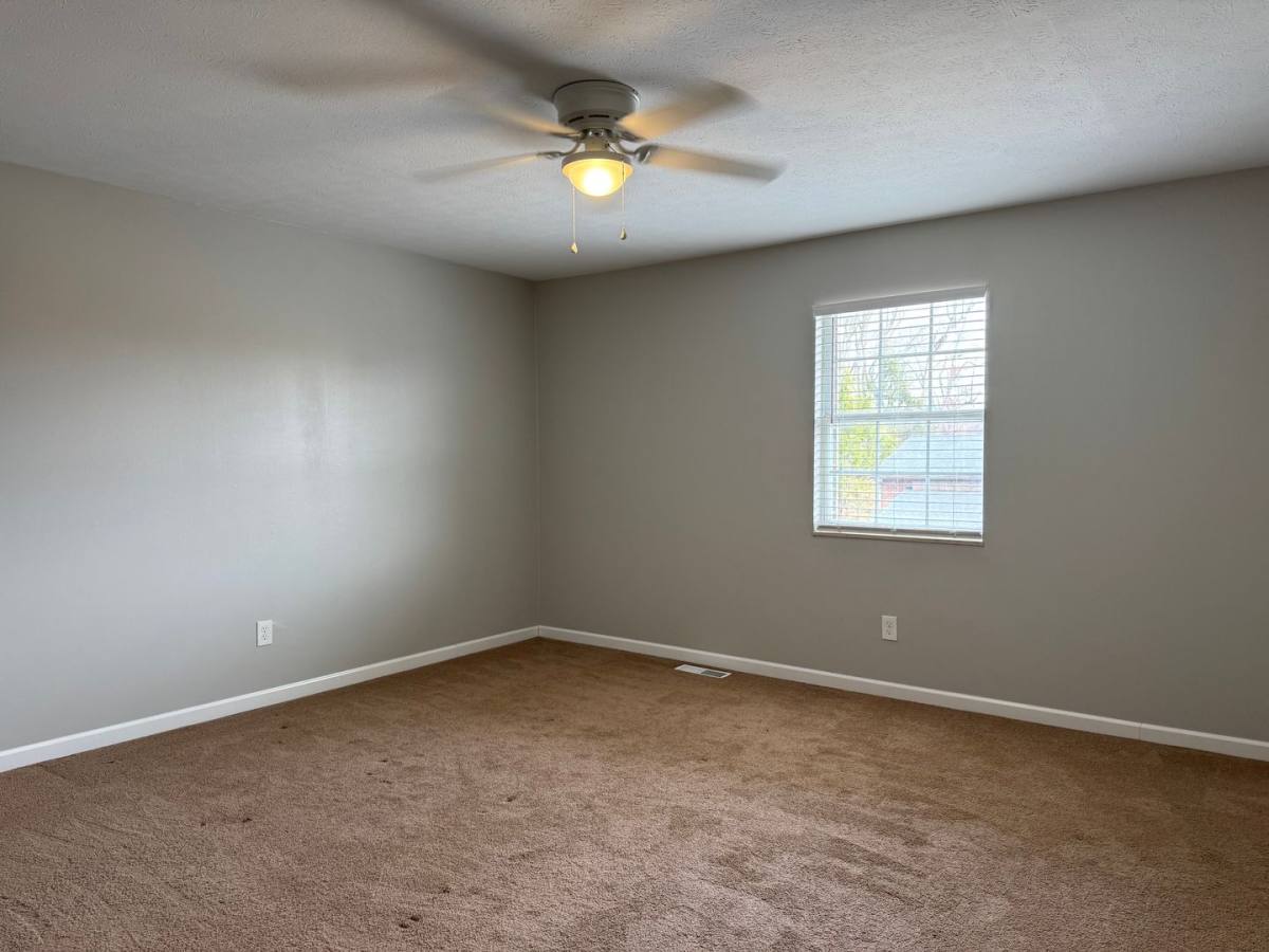 Townhouse for rent at 33 Campbell Dr, Parkersburg, WV 26104