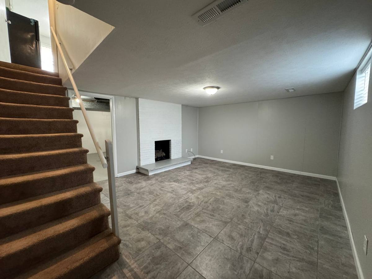 Townhouse for rent at 33 Campbell Dr, Parkersburg, WV 26104