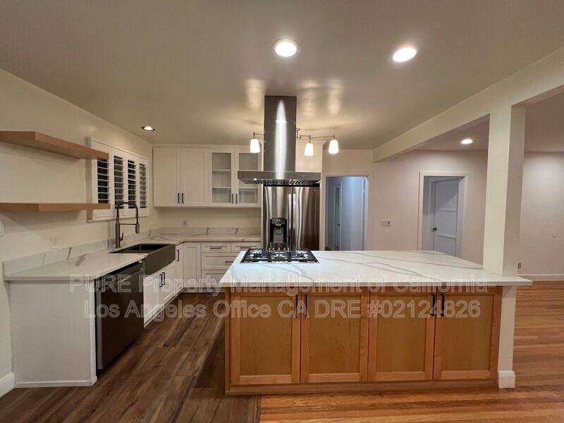 House for rent at 1910 W 94th Place, Los Angeles, CA 90047