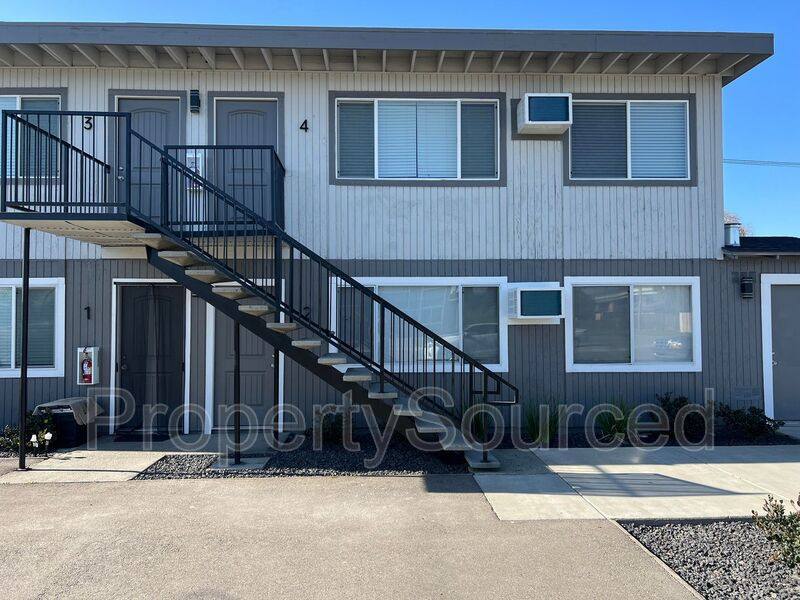 Apartment for rent at 911 H St #2, Lathrop, CA 95330