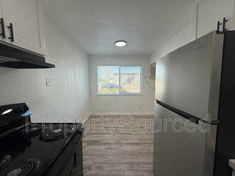 Apartment for rent at 911 H St #2, Lathrop, CA 95330