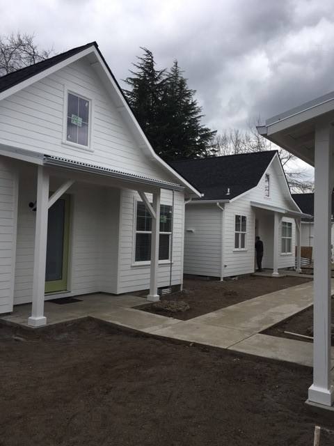 Apartment for rent at 1711 River Rd, Eugene, OR 97404