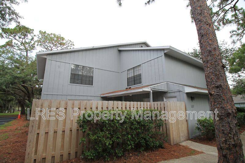 Townhouse for rent at 4620 Lighthouse Circle, Orlando, FL 32808