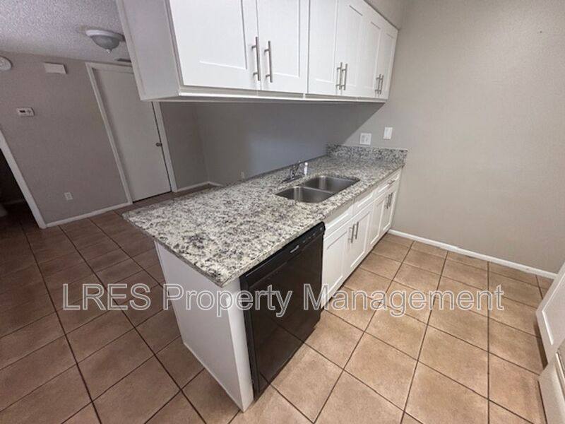 Townhouse for rent at 4620 Lighthouse Circle, Orlando, FL 32808