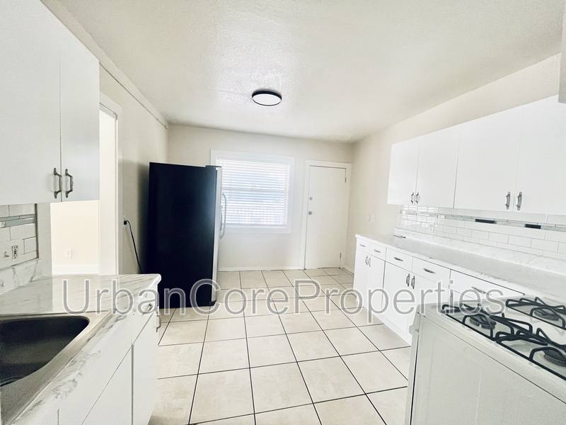Apartment for rent at 232 4th St N #30, Saint Petersburg, FL 33701