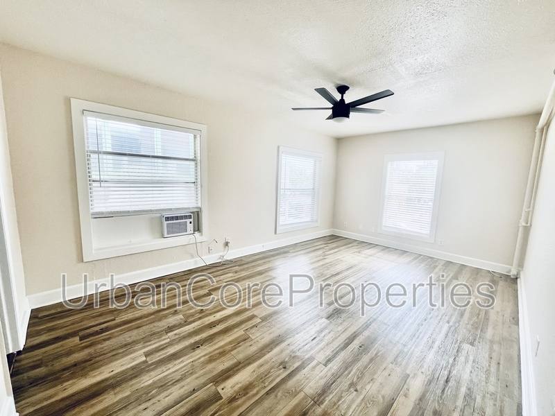 Apartment for rent at 232 4th St N #30, Saint Petersburg, FL 33701