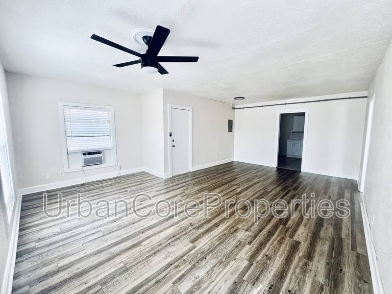 Apartment for rent at 232 4th St N #30, Saint Petersburg, FL 33701