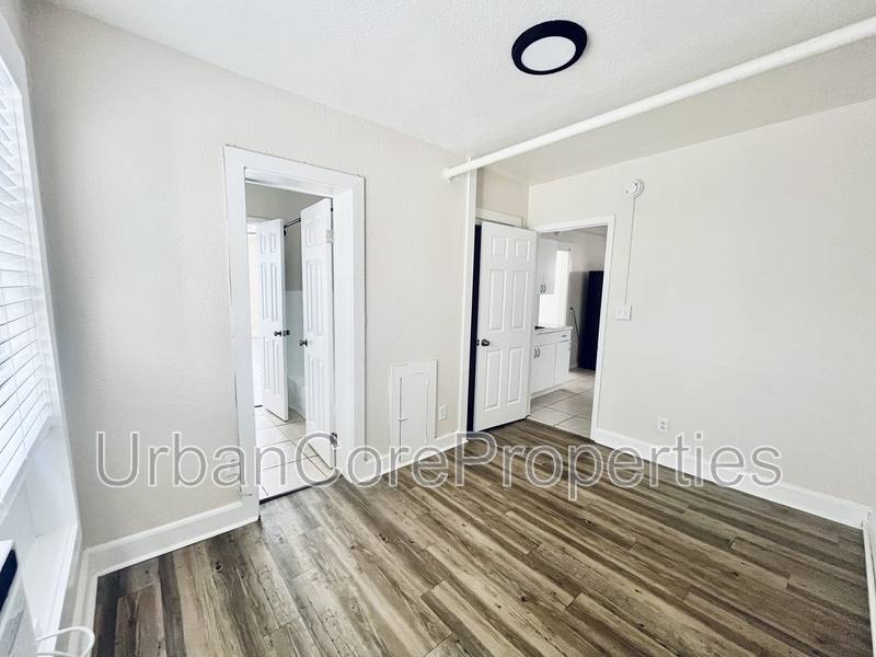 Apartment for rent at 232 4th St N #30, Saint Petersburg, FL 33701