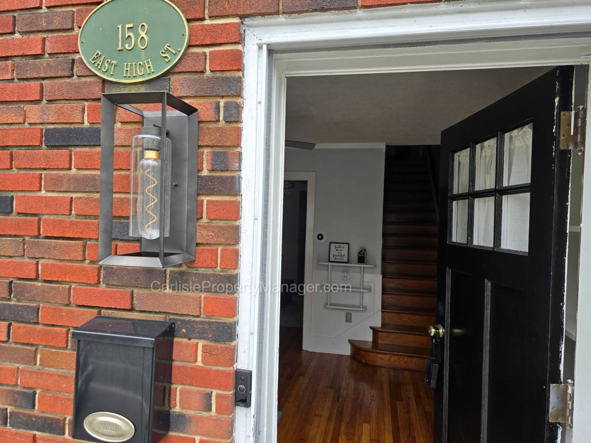 Townhouse for rent at 158 E High St, Carlisle, PA 17013