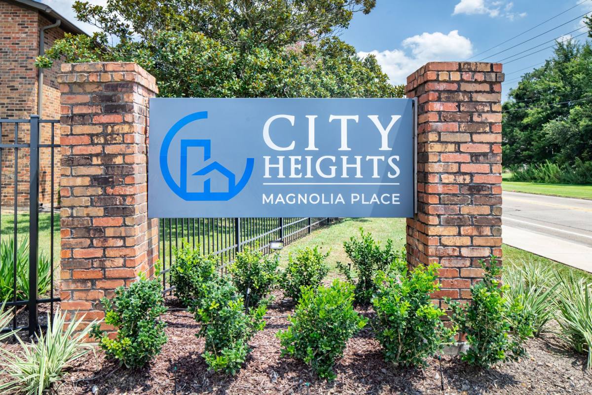 Apartment for rent at 1001 E Dale St, New Iberia, LA 70560