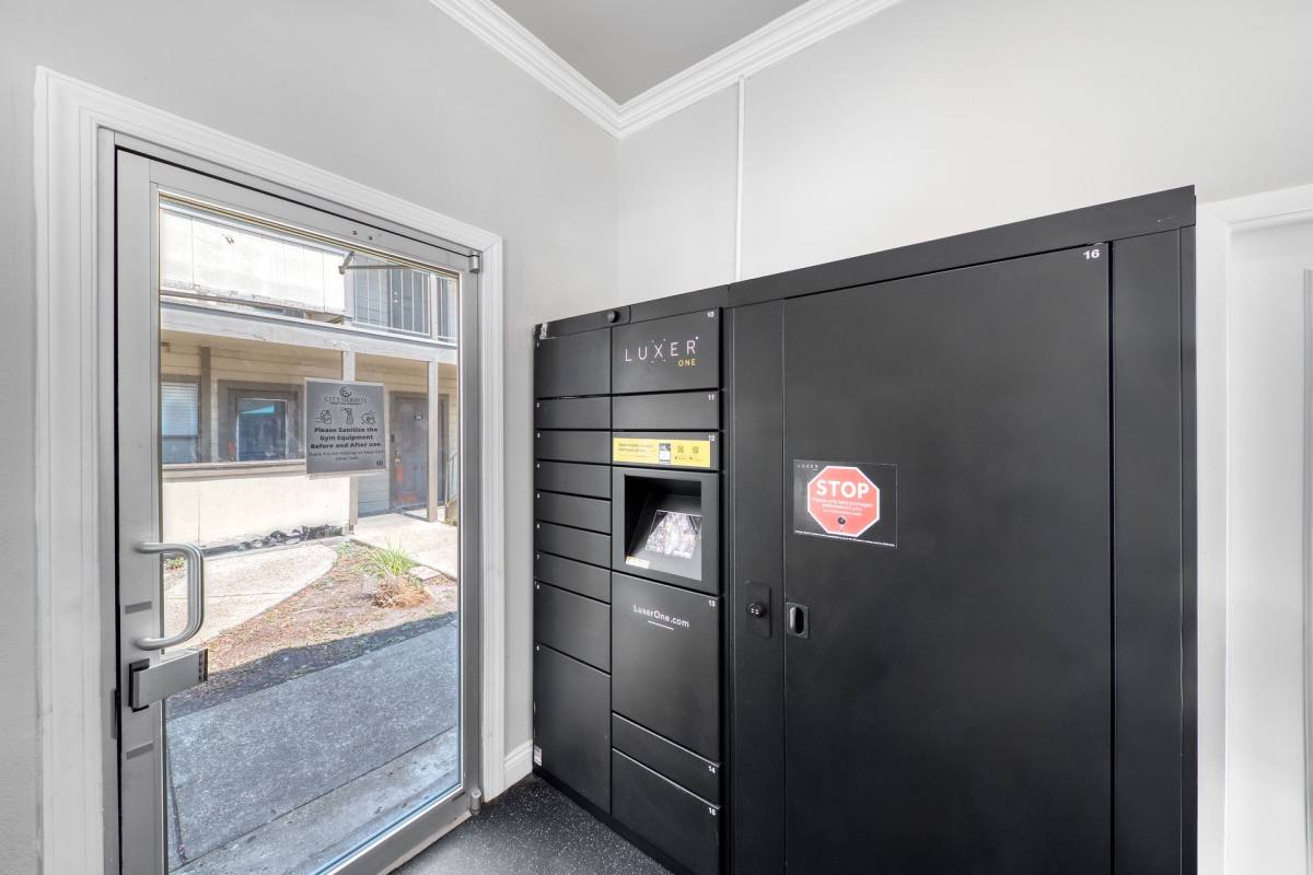 Apartment for rent at 1001 E Dale St, New Iberia, LA 70560