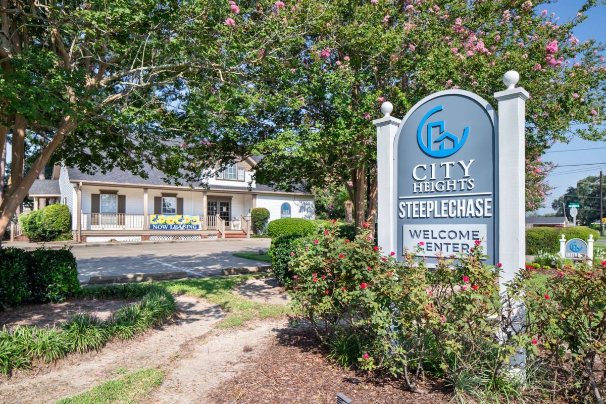 Apartment for rent at 715 Marie Antoinette St, Lafayette, LA 70506