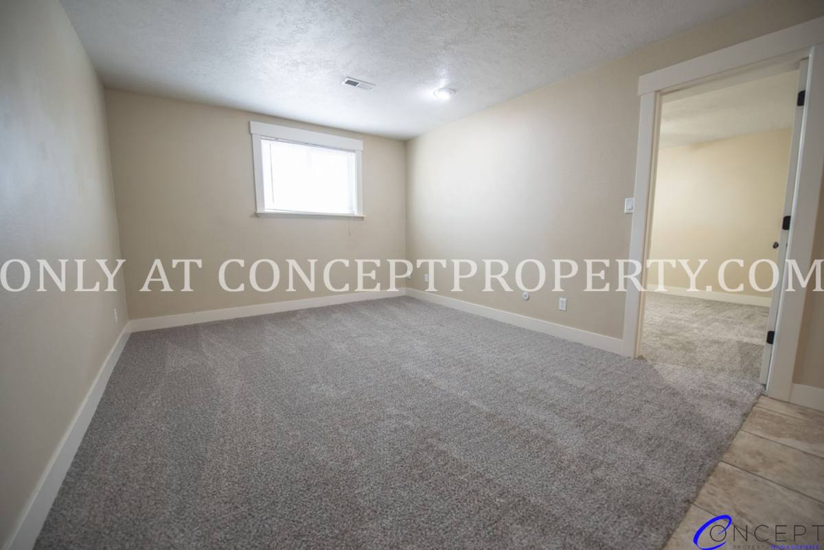 Apartment for rent at 7108 S Highland Dr, Salt Lake City, UT 84121