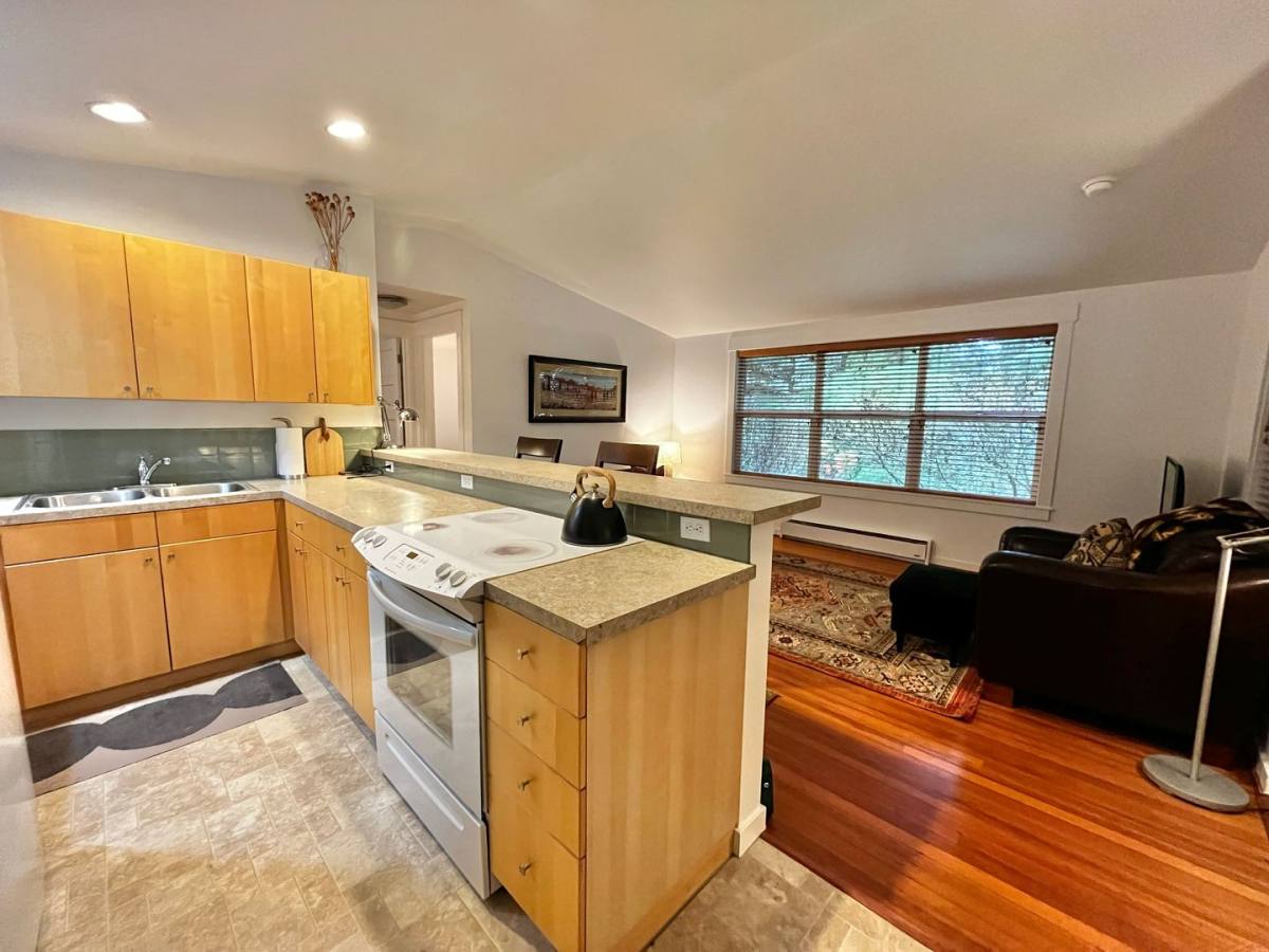 Townhouse for rent at 1574 NE Park View Dr, Bainbridge Island, WA 98110