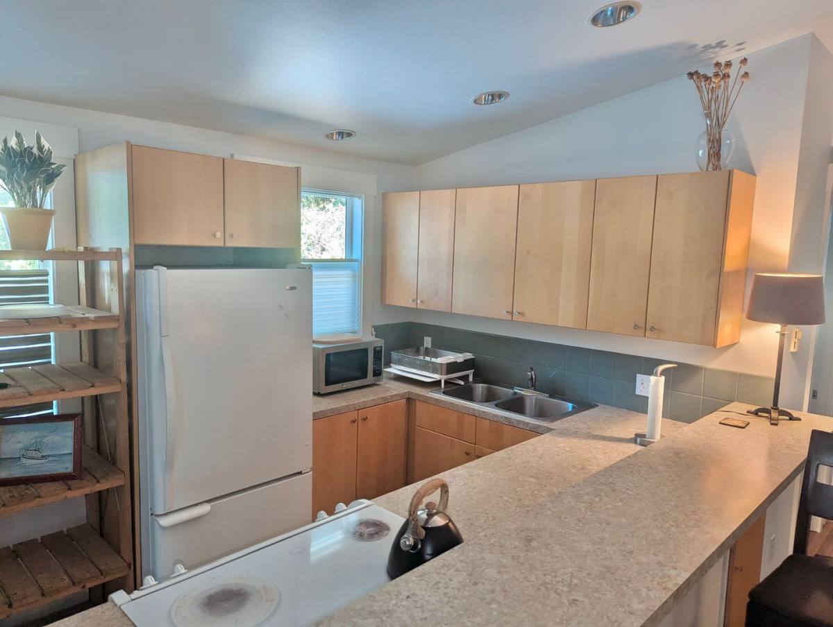 Townhouse for rent at 1574 NE Park View Dr, Bainbridge Island, WA 98110