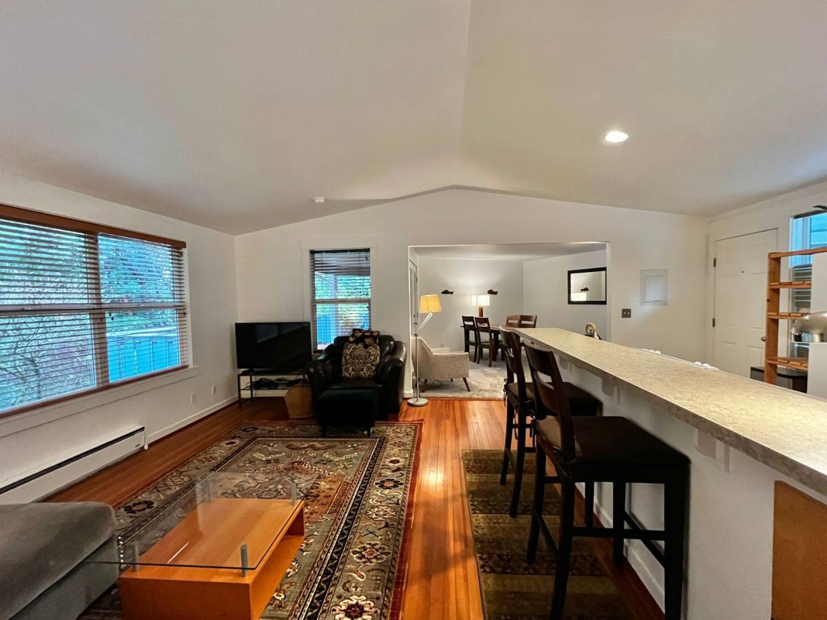 Townhouse for rent at 1574 NE Park View Dr, Bainbridge Island, WA 98110