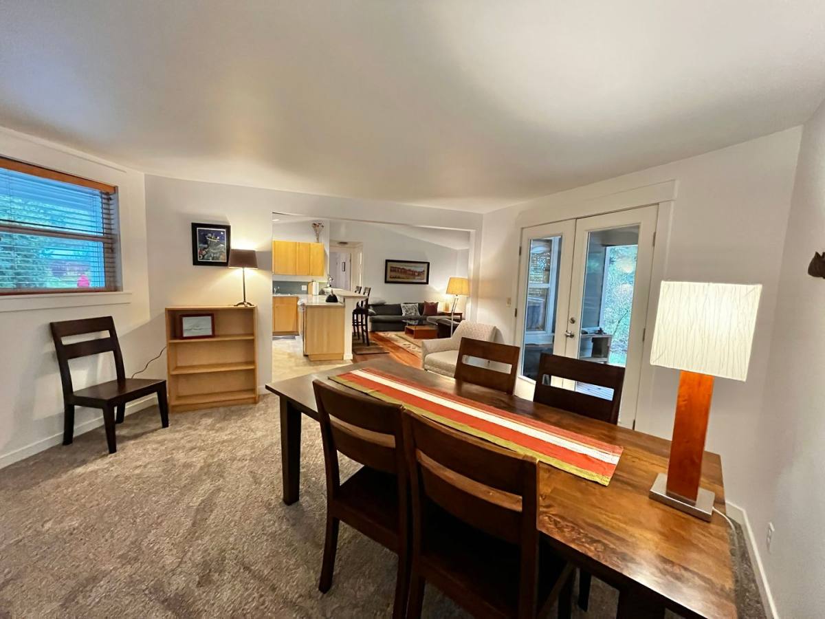 Townhouse for rent at 1574 NE Park View Dr, Bainbridge Island, WA 98110