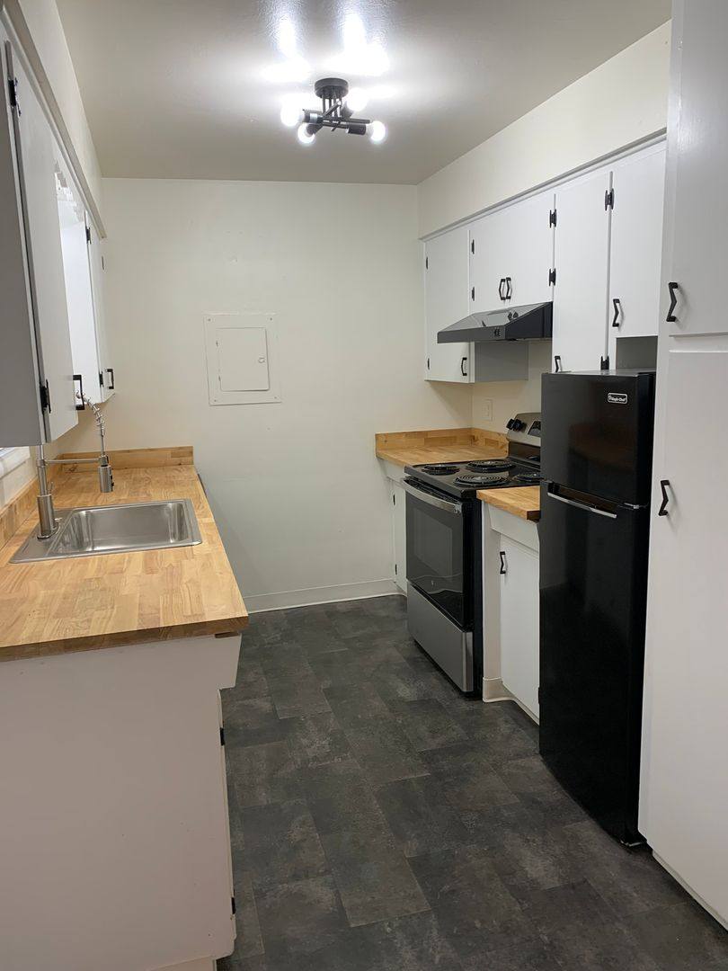 Apartment for rent at 2551 Hyde Court SE, Salem, OR 97301
