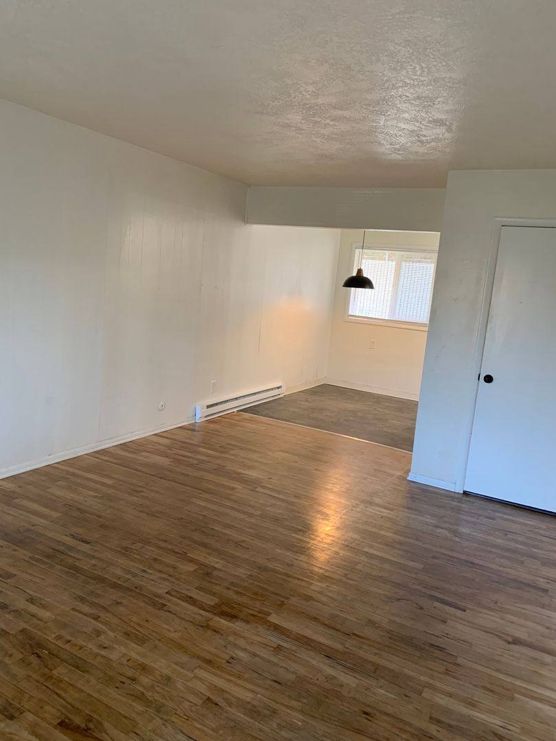 Apartment for rent at 2551 Hyde Court SE, Salem, OR 97301