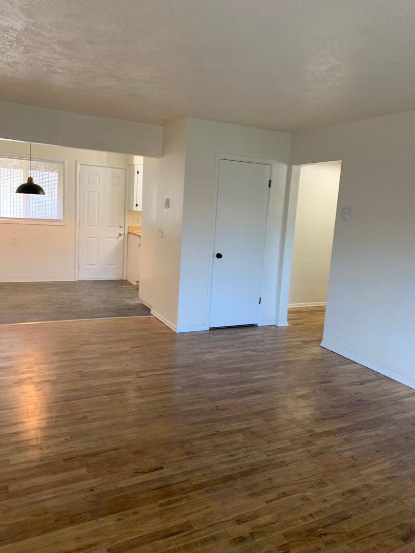 Apartment for rent at 2551 Hyde Court SE, Salem, OR 97301